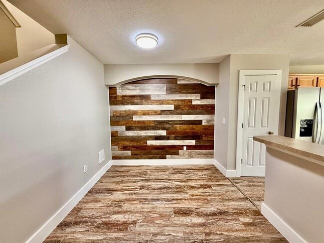 Building Photo - 2409 Hibiscus Bay Ln