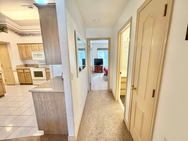 Building Photo - 3 Bed 2 Bath Home in Meadow Creak!! 55+ Community!!!