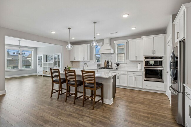 Building Photo - Stunning Craftsman-Style Rental Home with Flexible Living Space & Luxury Upgrades!