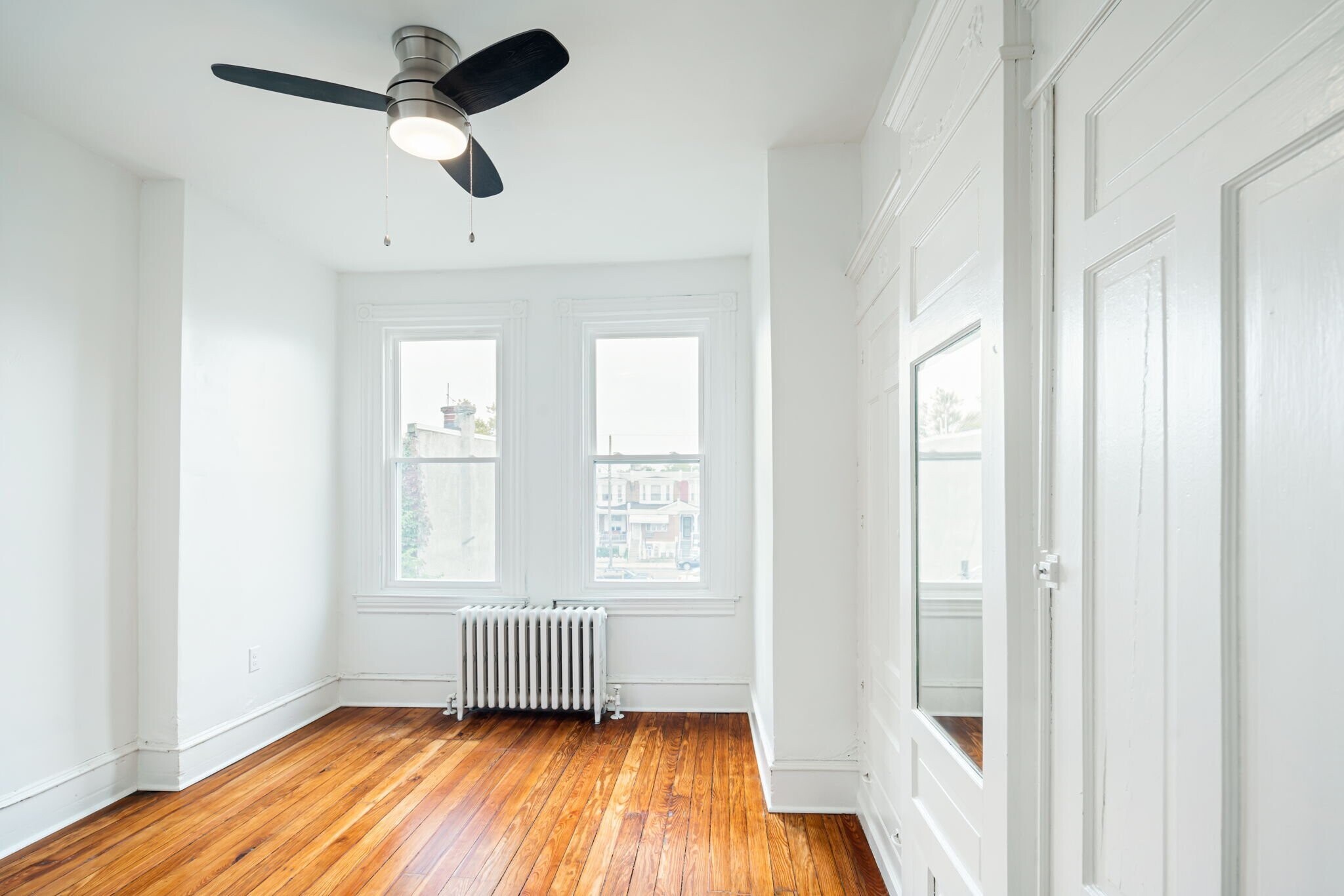 Building Photo - 6018 Irving St