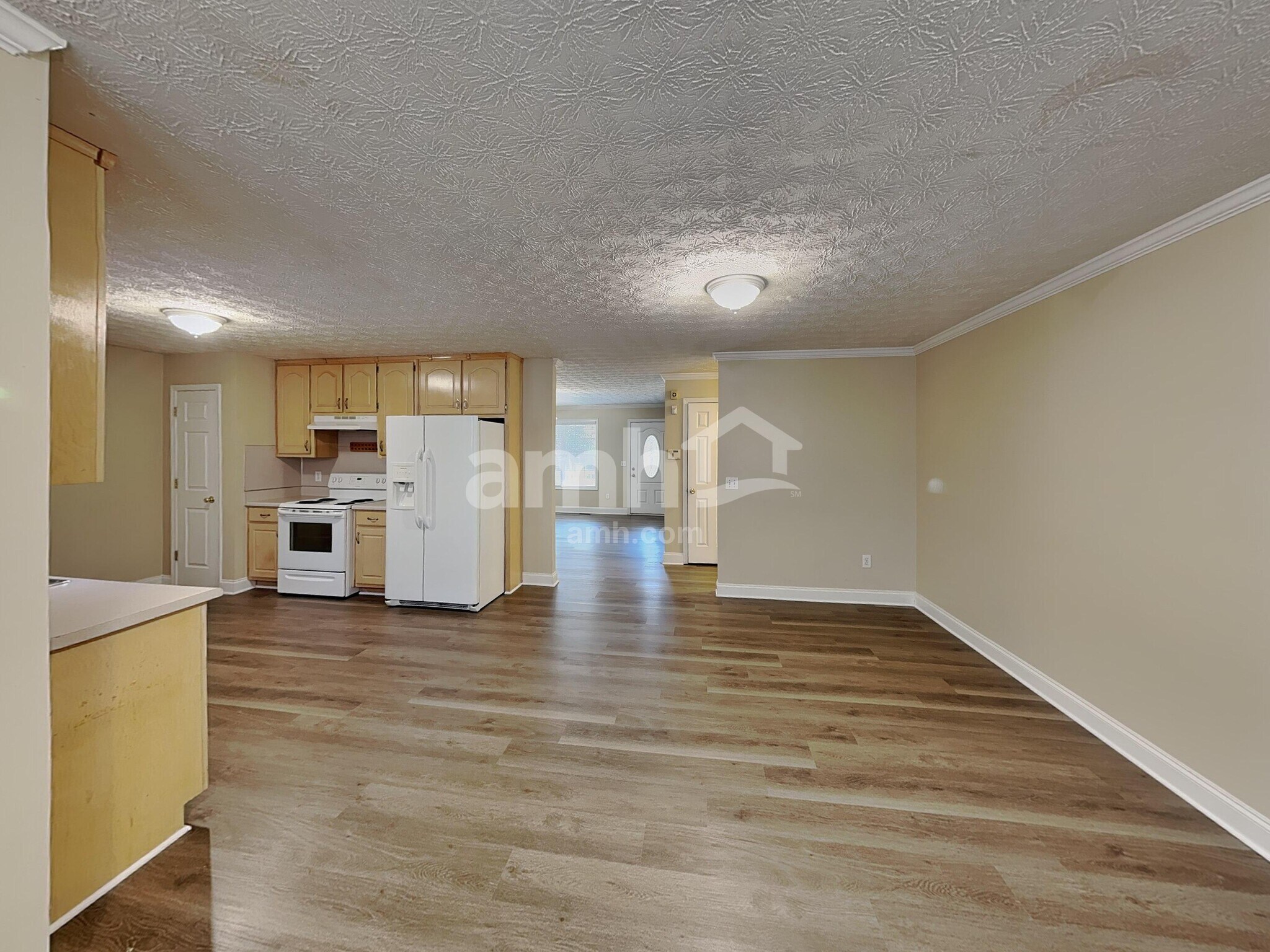 Building Photo - 887 Kendall Park Dr