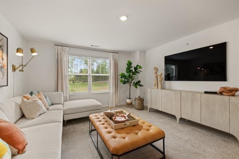 Building Photo - 16 Red Dragon Dr