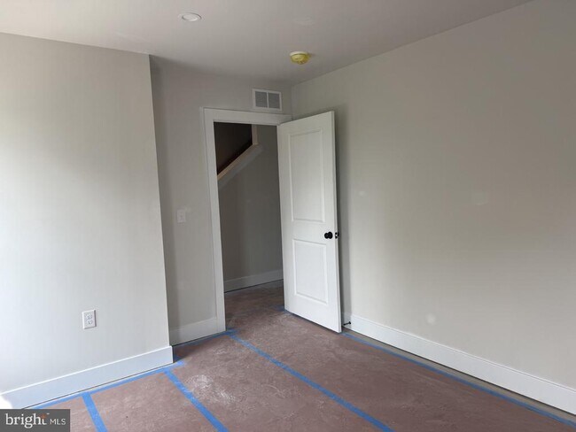 Building Photo - 411 WHARTON St