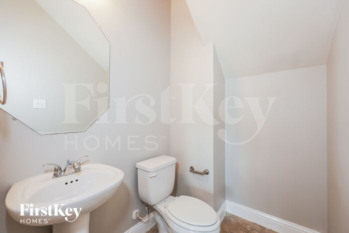 Building Photo - 614 Canvas Ct