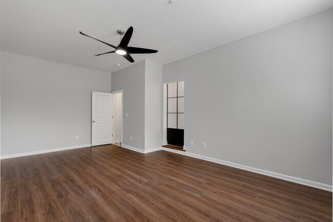Building Photo - 1260 Lullwater Park Cir