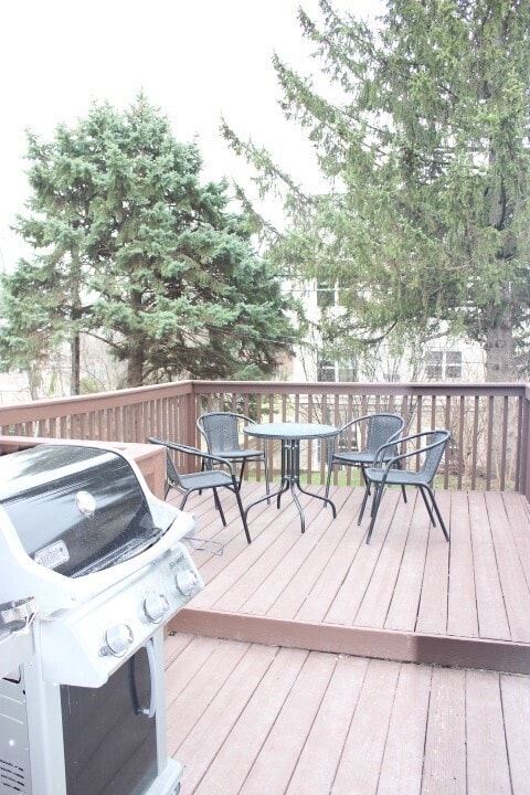 Building Photo - New Hope SidexSide, Walk out Deck, In Unit Laundry, 1 Car Garage