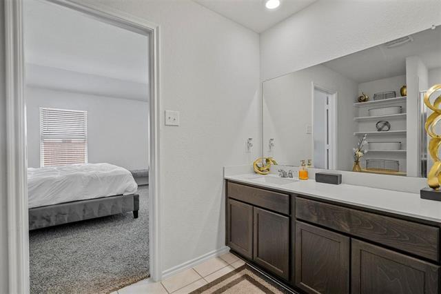 Building Photo - 3000 Buttonbush Dr