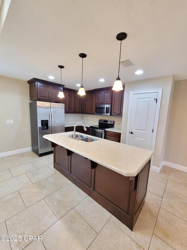 Building Photo - 4503 Bylsma Cir