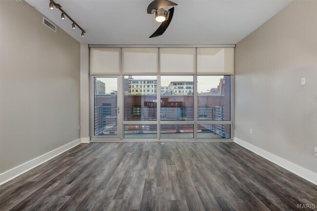 Building Photo - 9 N Euclid Ave