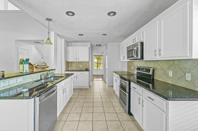 Building Photo - 16210 Bloom Meadow Tr