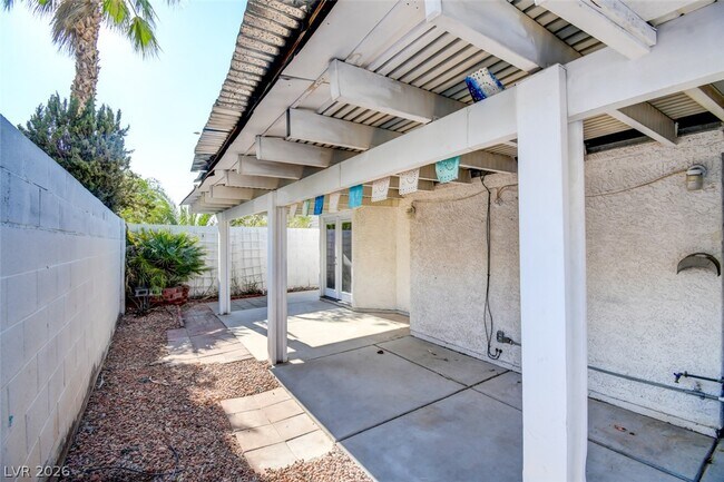 Building Photo - 8316 Vantare Ct