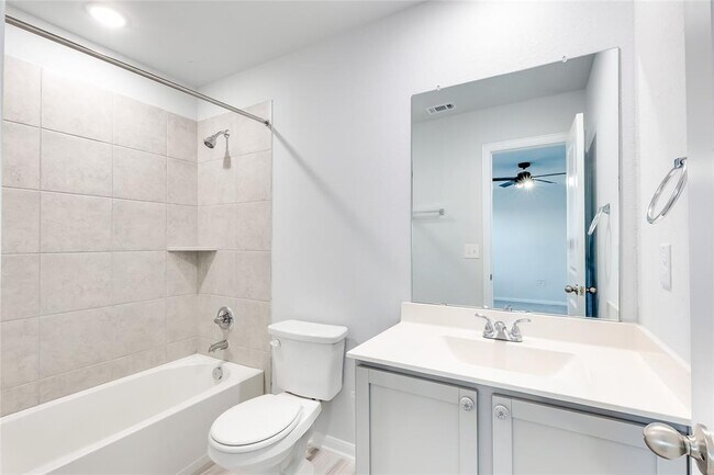 Building Photo - 6601 Avila Way