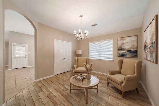 Building Photo - 30627 N Sulphur Creek Dr