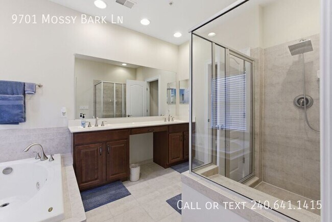 Building Photo - 9701 Mossy Bark Ln
