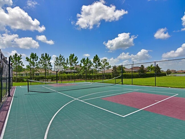 Building Photo - 8031 111th Terrace E