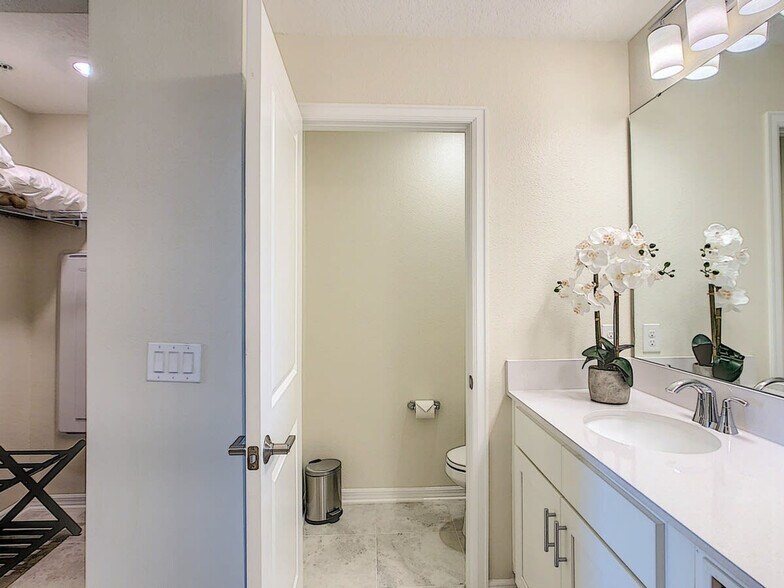 Building Photo - 3121 Paradox Cir