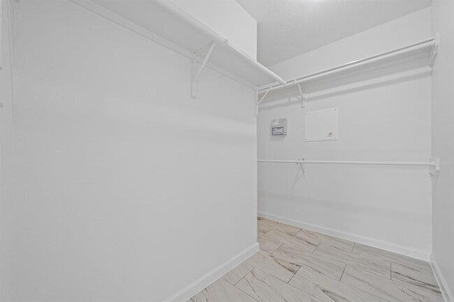 Building Photo - 4806 Dark Canyon Ct