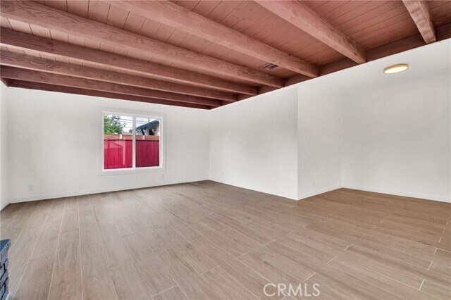 Building Photo - 20756 Saticoy St