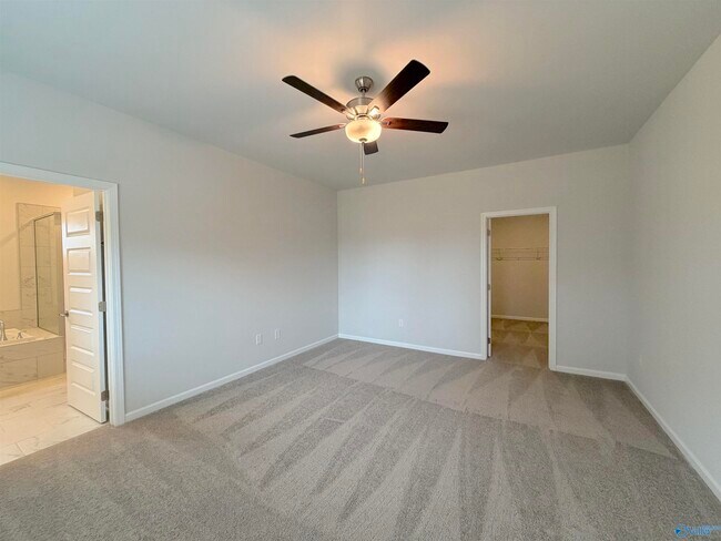 Building Photo - 11017 Wayland Rdg Dr