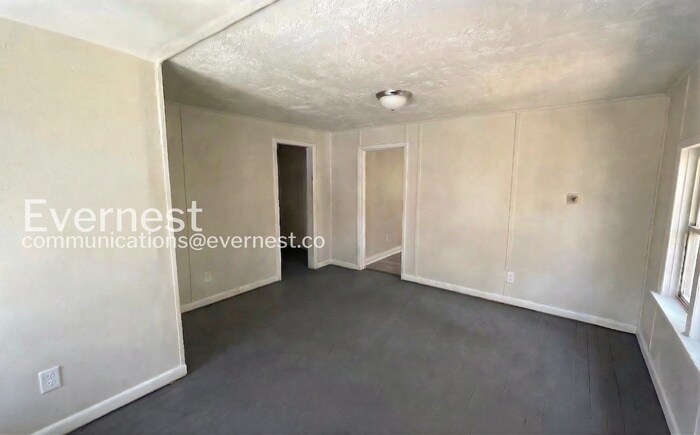 Building Photo - 218 73rd St