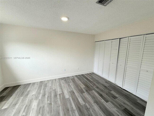 Building Photo - 4300 Landar Dr