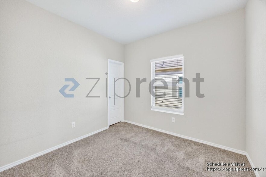 Building Photo - 5706 Cicada Cir