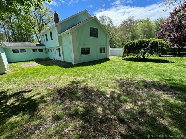 Building Photo - 157 Pine Orchard Rd