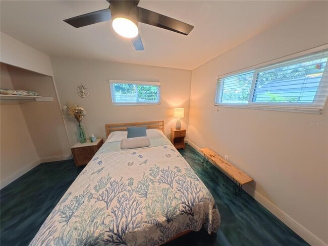 Building Photo - 6107 9th Ave W