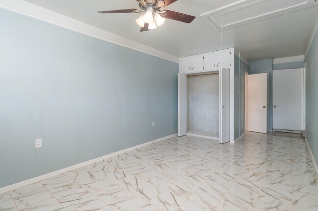 Building Photo - 1706 Colby Dr