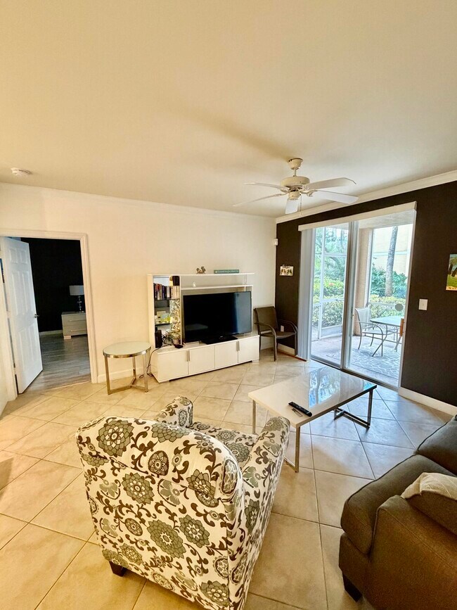 Building Photo - 6521 Emerald Dunes Dr