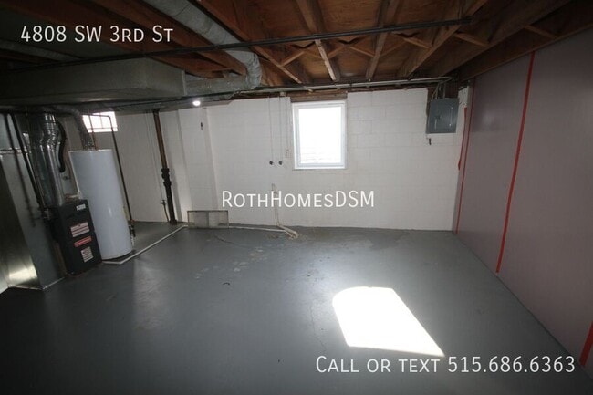 Building Photo - 4808 SW 3rd St