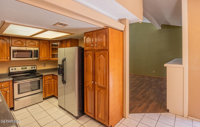 Building Photo - 2009 Bobby Jones Dr