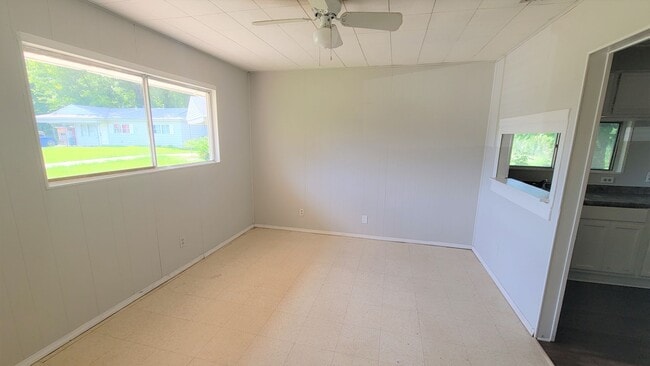 Building Photo - 3406 Black Lake Cir