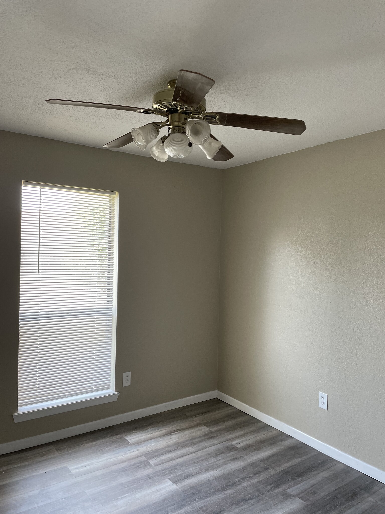 Bedroom - 5017 Wagon Wheel Ave