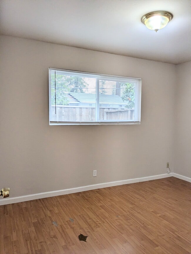 Building Photo - 7327 Starward Dr