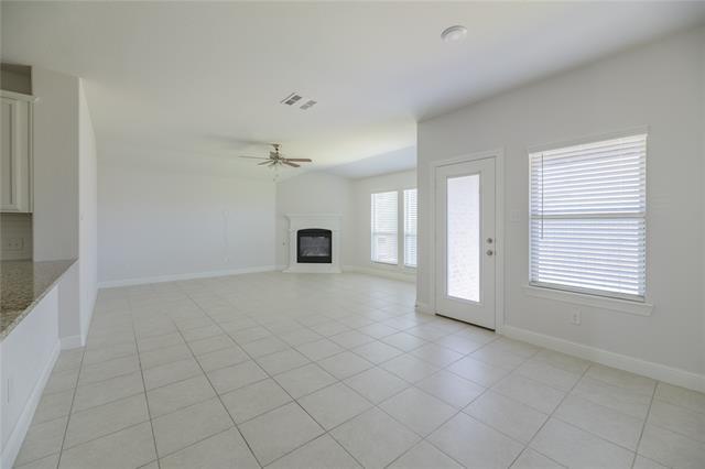 Building Photo - 1113 Parker Dr