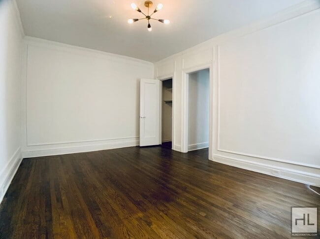 Building Photo - 71 W 12th St