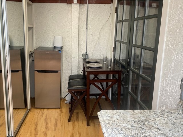 Building Photo - 274 Diamond St