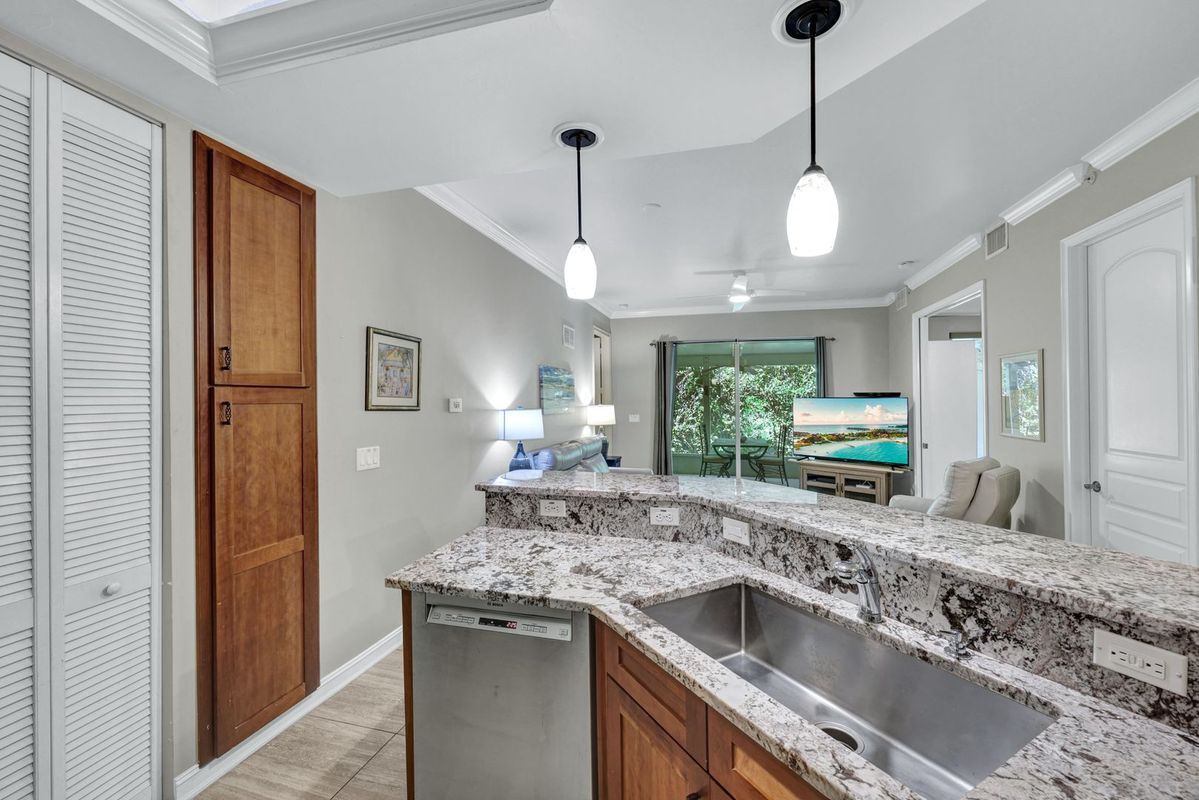 Building Photo - 4450 Chickee Hut Ct