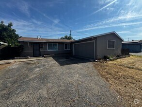 Building Photo - Beautiful home. Apply today!