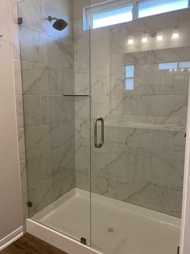 Building Photo - 808 Killam Dr