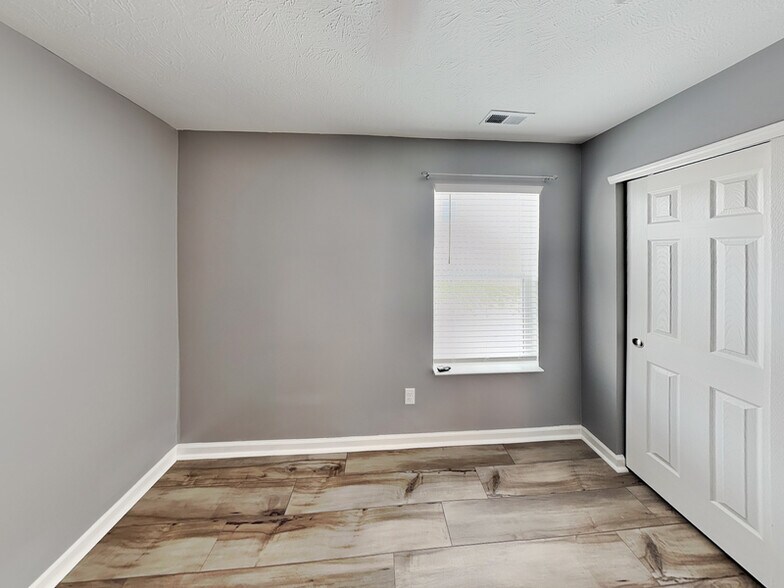 Building Photo - 8145 Ambrosia Ln