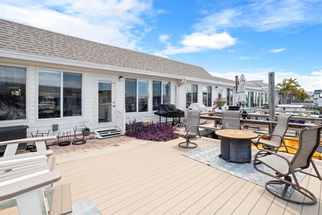 Building Photo - 355 Boca Ciega Point Blvd S