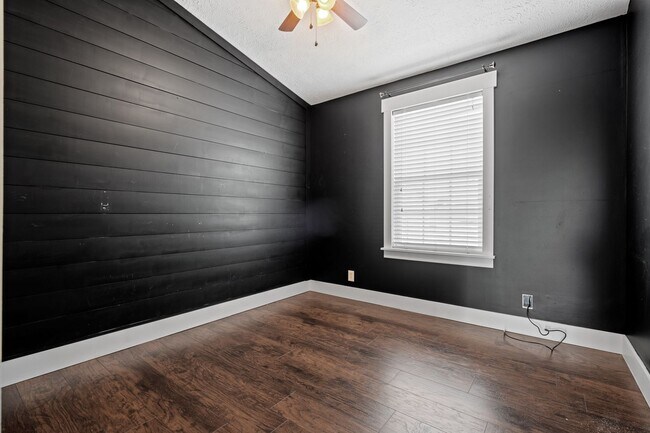Building Photo - 2128 Victory Gallop Ln
