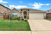 Building Photo - 12001 Rustling Oaks Dr