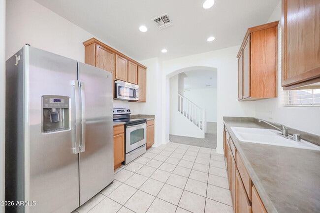 Building Photo - 2030 N 78th Glen