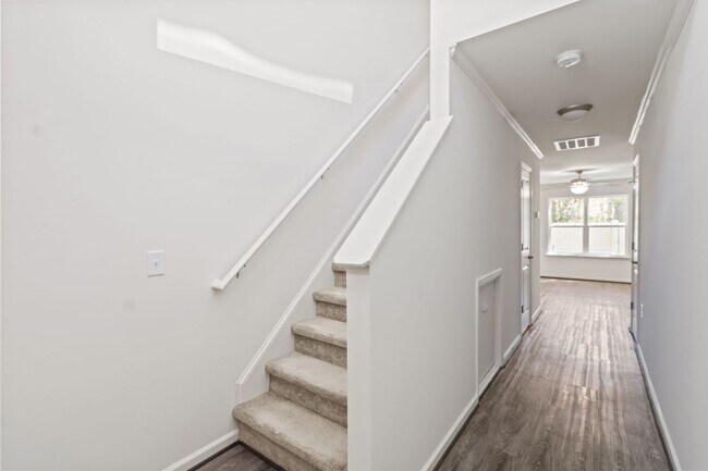 Building Photo - Welcome to Boyington Place!