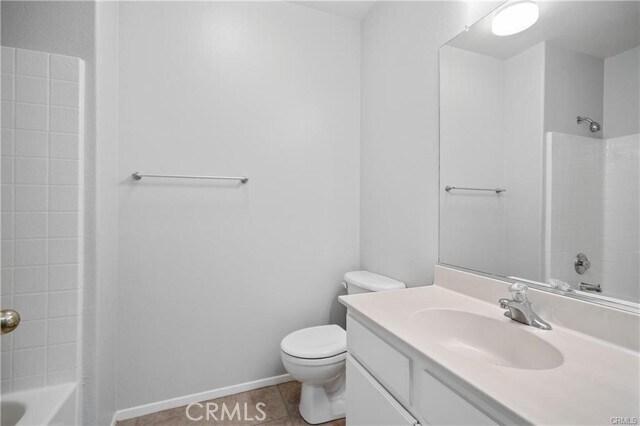 Building Photo - 39687 Columbia Union Dr
