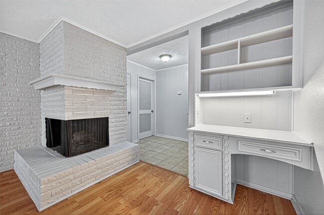 Building Photo - 3303 Palm Desert Ln