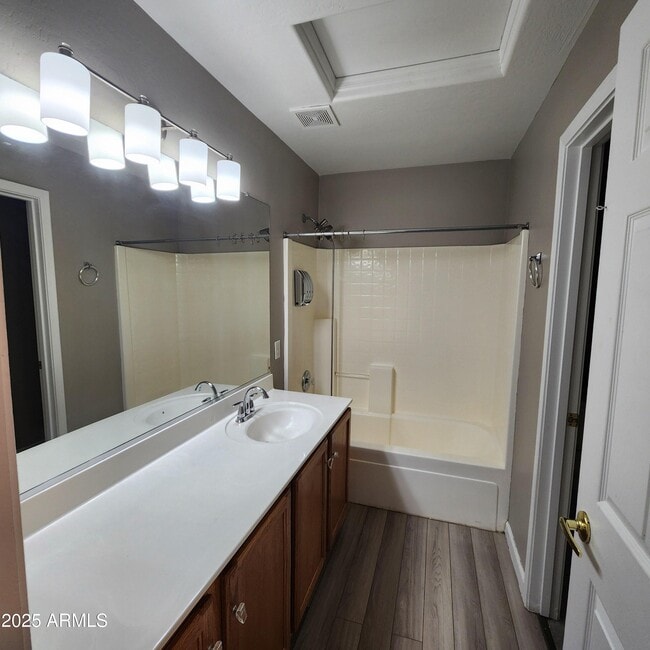 Building Photo - 14230 N 152nd Ln